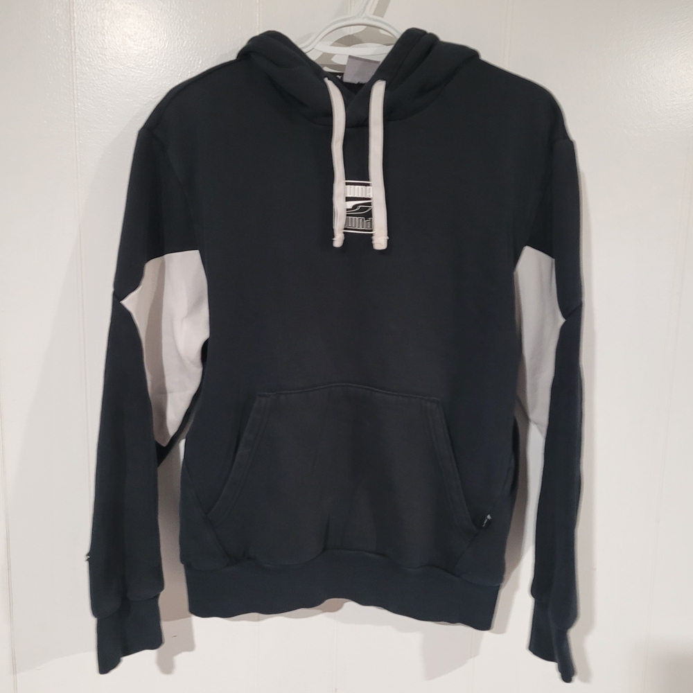 Men's Black and White Hoodie